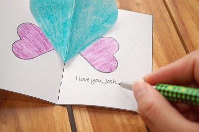 Как сделать открытку ко Дню святого Валентина своими руками