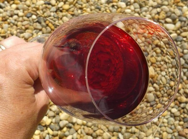 Домашнее вино из вишни, простой рецепт с водкой, без дрожжей. Как сделать вишневое вино в домашних условиях с перчаткой