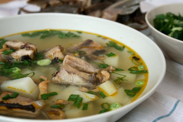 Суп из консервированной сайры: вкусные и полезные рецепты