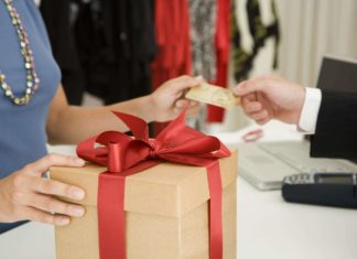 Как подобрать подарок для бизнесвумен?