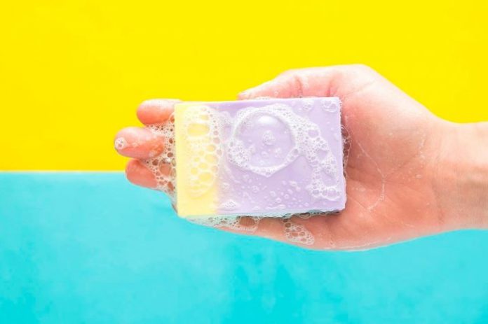 Секреты мыловара: как сделать идеальное мыло из основы