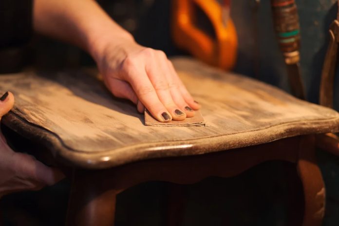 Как отремонтировать стол из дерева