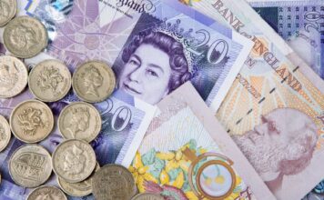 Старые фунты 2025: как обменять устаревшие банкноты