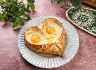 Как заказать хачапури и хинкали на дом